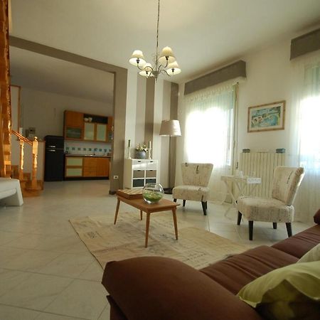 Ferienwohnung Andreas House Comacchio Exterior foto